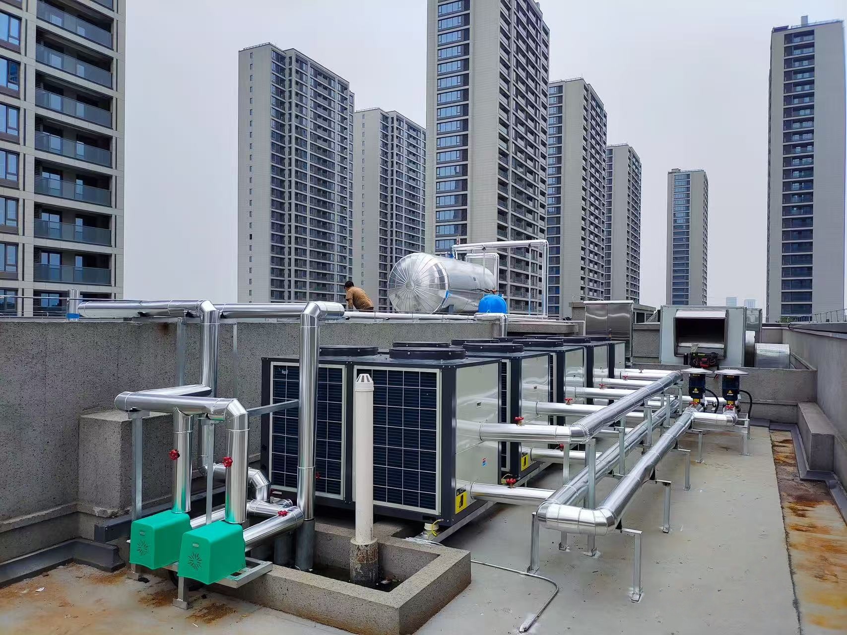 Ang internasyonal na pagbabago-bago ng enerhiya ay tumindi, at ang dual-source na heat pump ay nag-aalok ng pagtitipid ng enerhiya, katatagan, pagbabawas ng gastos, at pagpapabuti ng kahusayan. Ang internasyonal na pagbabago-bago ng enerhiya ay tumindi, at ang dual-source na heat pump ay nag-aalok ng pagtitipid ng enerhiya, katatagan, pagbabawas ng gastos, at pagpapabuti ng kahusayan.