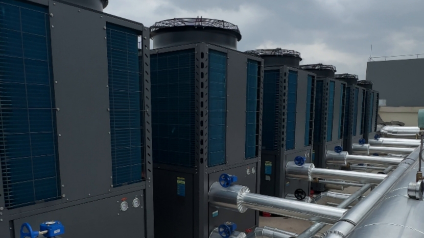 Ang pinagsamang supply ng mainit at malamig na tubig na may dual-source na heat pump ay nakakabawas sa mga gastos at pagkonsumo para sa mga sariling gawang pabrika Ang pinagsamang supply ng mainit at malamig na tubig na may dual-source na heat pump ay nakakabawas sa mga gastos at pagkonsumo para sa mga sariling gawang pabrika